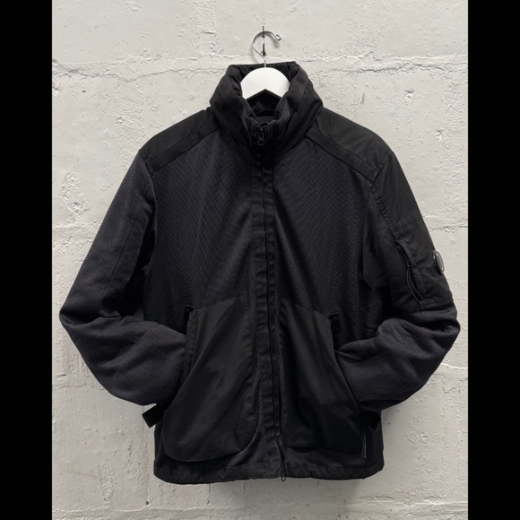 C.P. COMPANY BLACK NYLON PUFFER JACKET - Picture 2 of 15